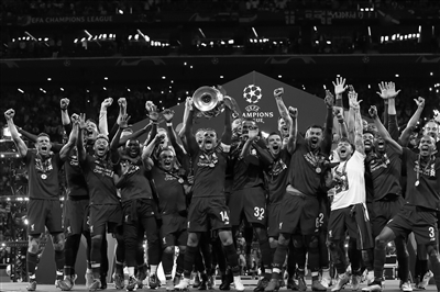 复盘米兰0-1被淘汰：射手隐身后场失准，没有魔笛红黑军团不会踢