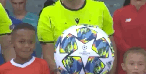 想让B费离队？跟队：曼联坚称已明确他是球队未来计划的核心（辟谣B费离队传闻：曼联重申他是未来建队核心）