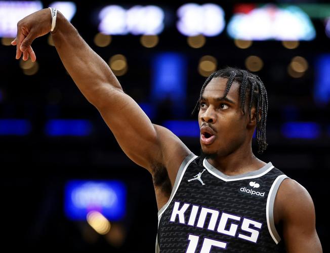 卡拉格公开向萨拉赫道歉，强调其利物浦贡献（卡拉格公开向萨拉赫致歉并肯定其对利物浦的贡献）